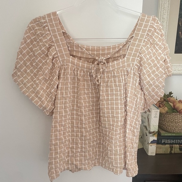 Gingham flowy blouse cream and white tie back square neck size small - Picture 6 of 10